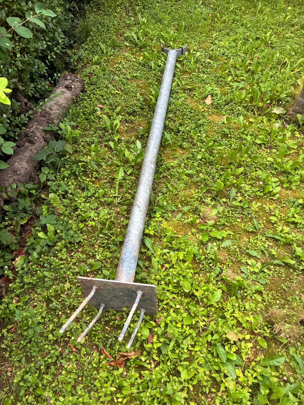 Metalen paal ondersteuning voor grote boom of grote tak!, Ophalen of Verzenden, Gebruikt