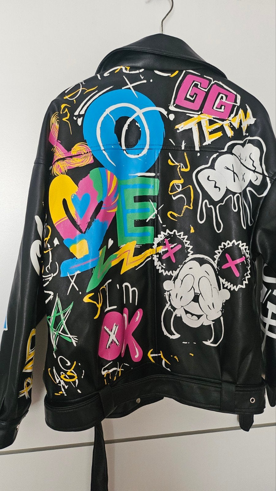 Mickey mouse jas nieuw s/m zeker ook een L valt ruim, Ophalen of Verzenden, Nieuw, Maat 38/40 (M), Zwart