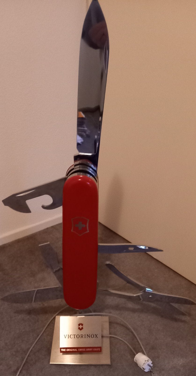 Grote Victorinox Zwitsers zakmes display, Ophalen, Gebruikt