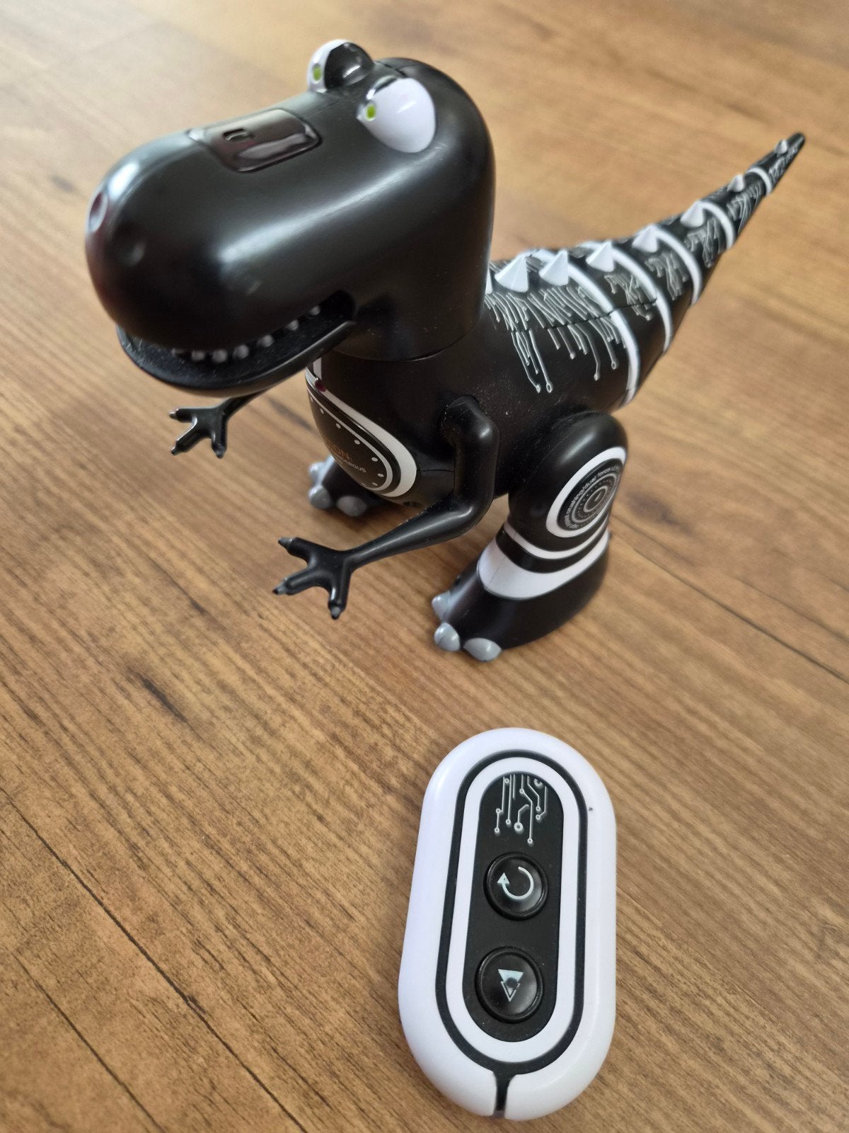 Interactieve RC Dinosaurus met afstandsbediening, Ophalen of Verzenden, Zo goed als nieuw