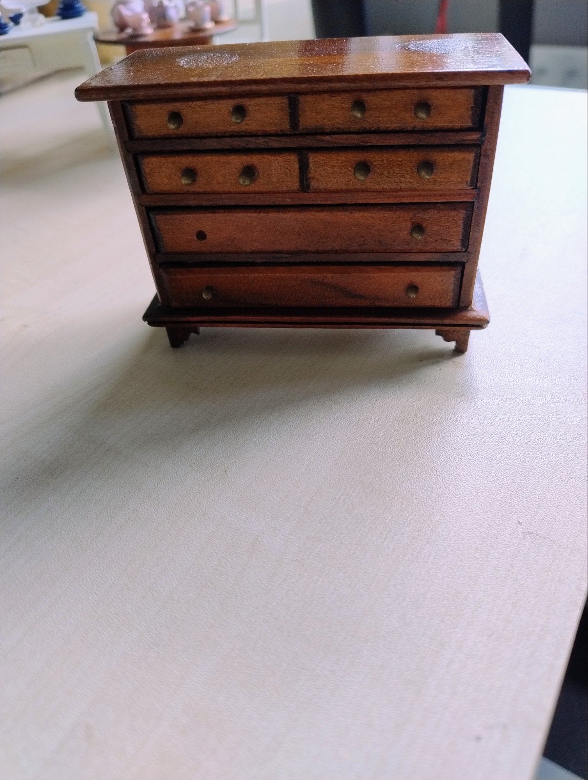 Poppenhuis dressoir 1:12 met werkende laatjes, Ophalen of Verzenden