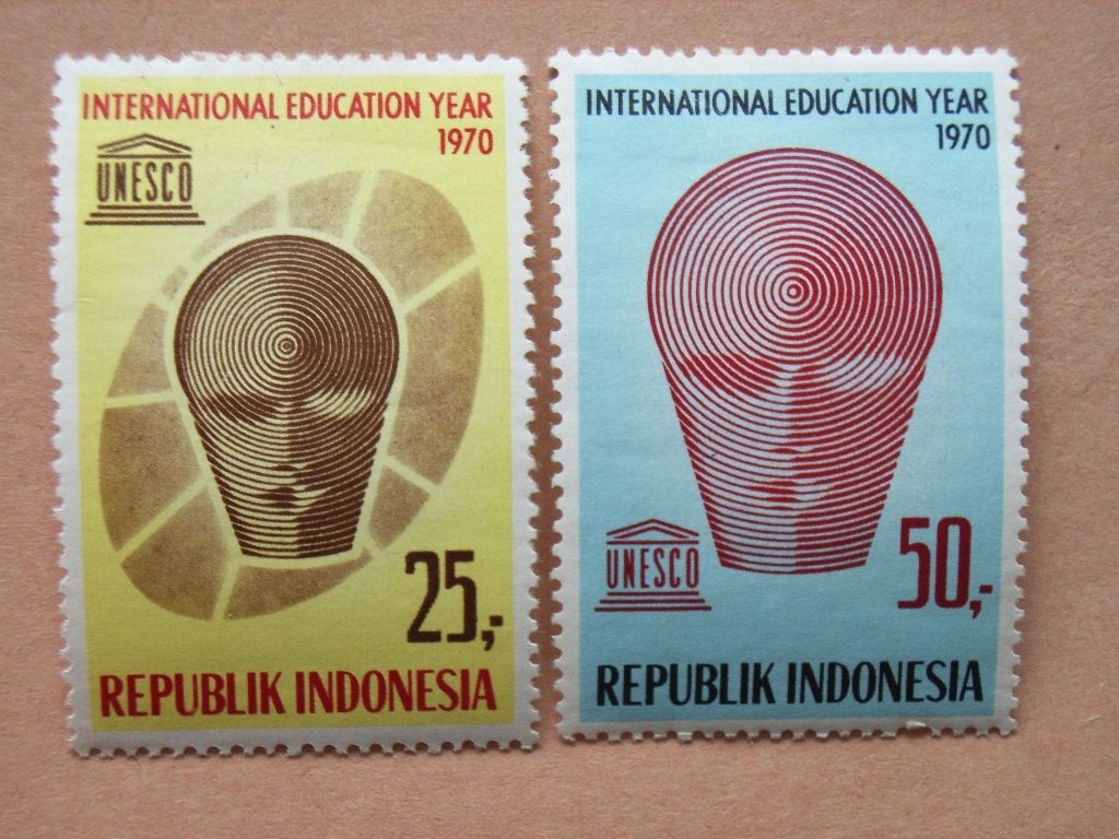 4   Indonesie 688-689, Ophalen of Verzenden, Oost-Azië