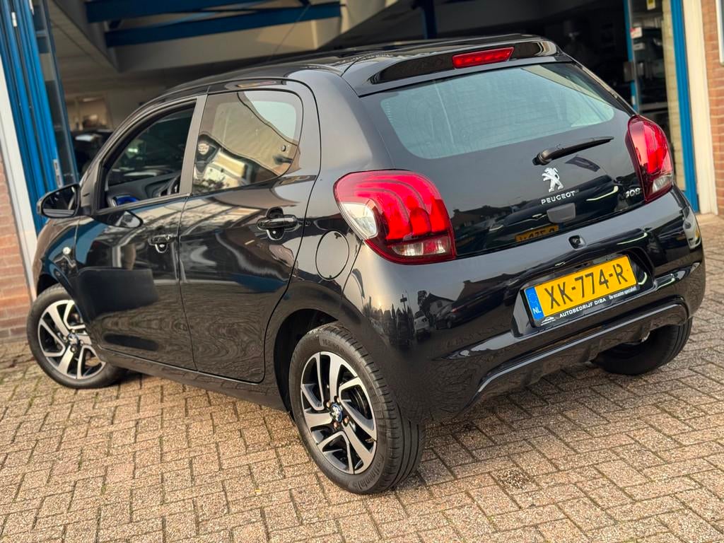 Peugeot 108 1.0 e-VTi Allure 2019 Zwart NAVI CLIMA LM NAP!, Stof, Gebruikt, 4 stoelen, Zwart