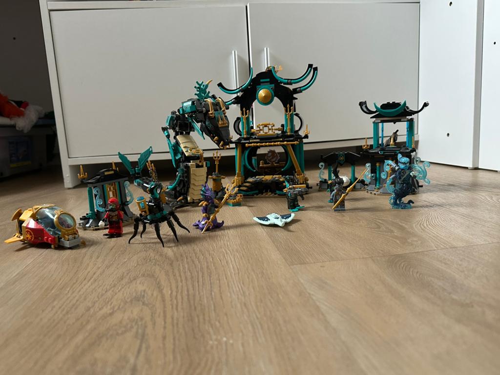 Lego Ninjago 71755 Waterdraak compleet met doos en boekje, Ophalen of Verzenden, Zo goed als nieuw