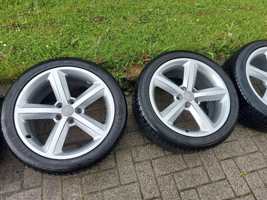 Audi A4 S-Line 18 inch Velgen met goede zomerbanden, Auto-onderdelen, Banden en Velgen, 18 inch, Banden en Velgen, Ophalen of Verzenden