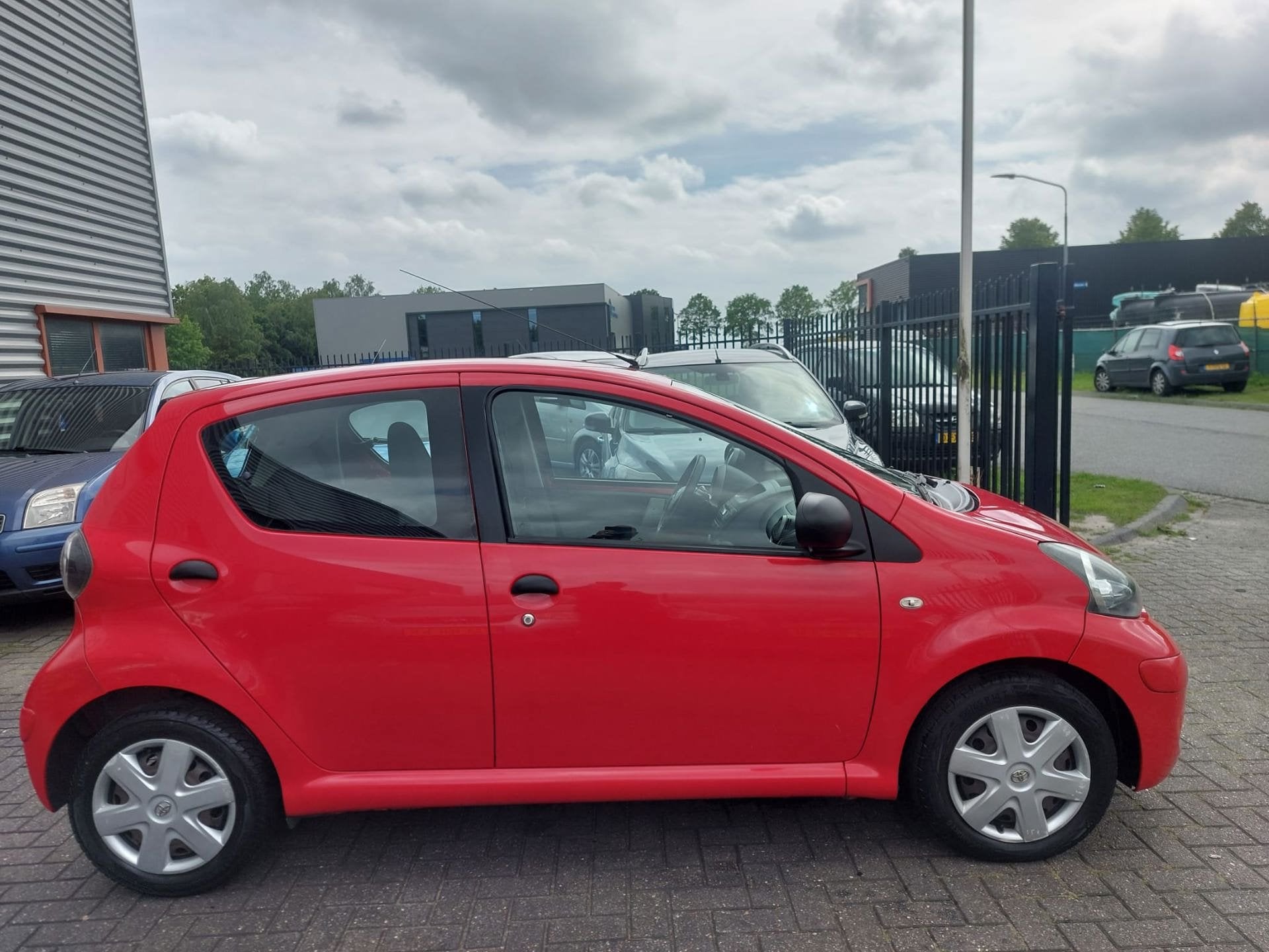 Toyota Aygo 1.0-12V Access 5 deurs, Auto's, Toyota, Voorwielaandrijving, Stof, Gebruikt, 4 stoelen