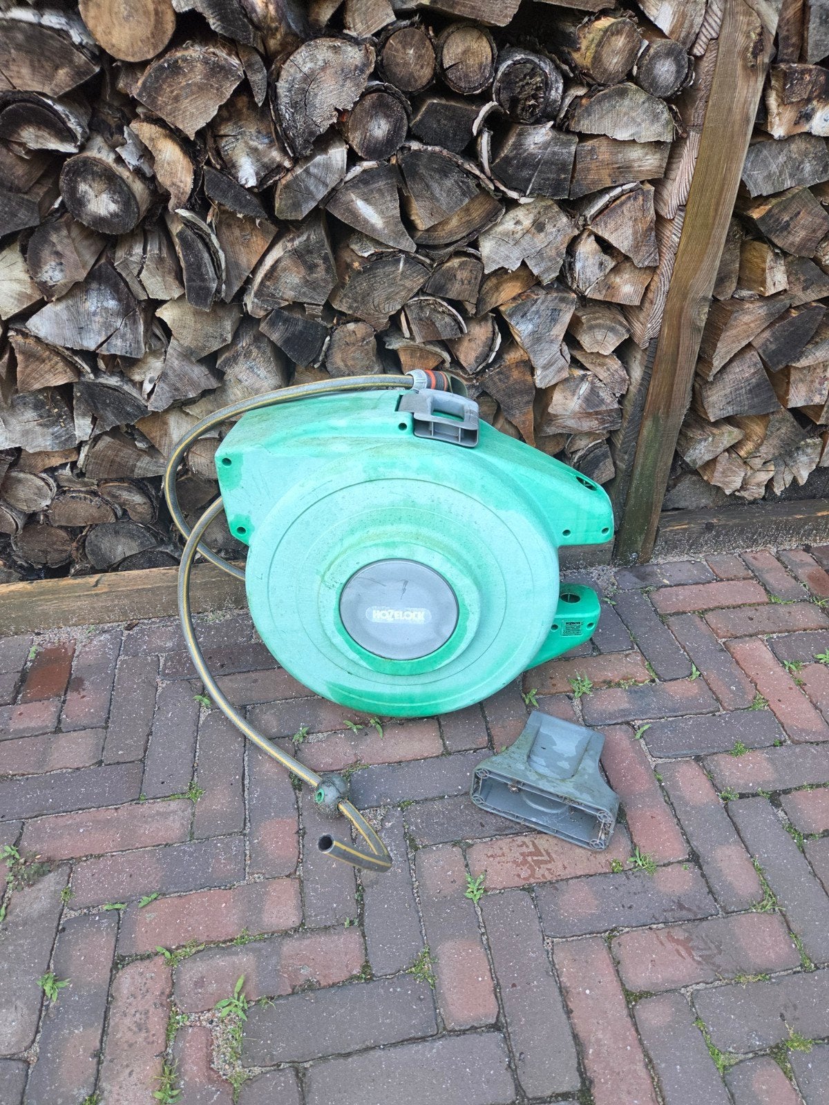 Hozelock 20 meter slanghaspel, defect, Tuin en Terras, Tuinslangen, Ophalen of Verzenden, Gebruikt, Tuinslanghaspel