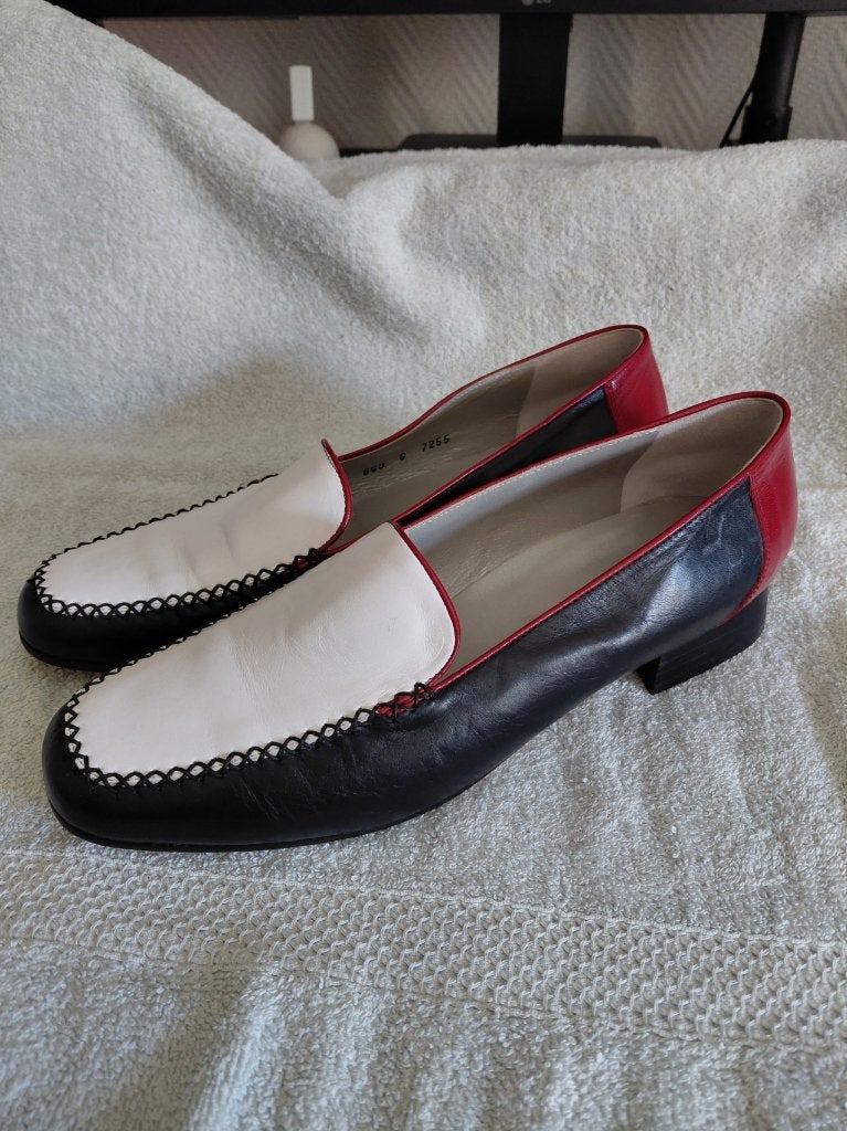 Italiaanse damesschoenen maat 6, Blauw, Instappers, Ophalen of Verzenden, Zo goed als nieuw