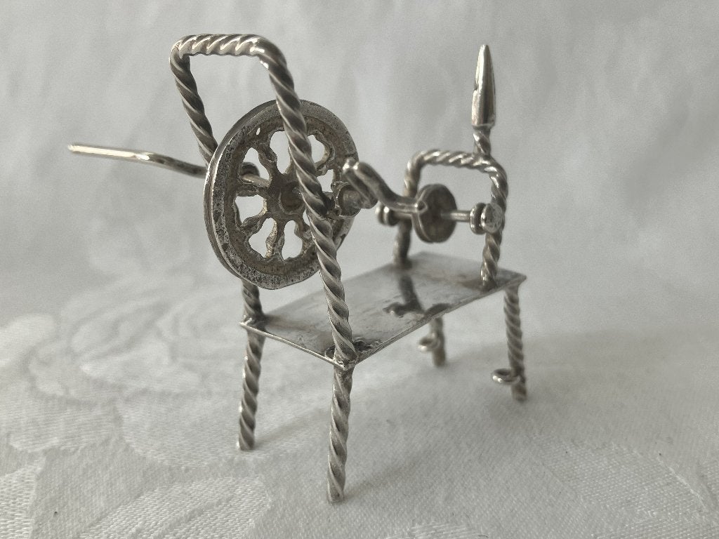Antiek zilveren miniatuur spinnenwiel, Verzenden, Zilver
