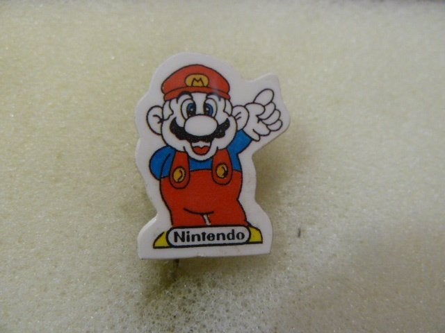 Vintage Nintendo Super Mario Bros Speldje Pin, Ophalen of Verzenden, Gebruikt, Figuurtje, Speldje of Pin