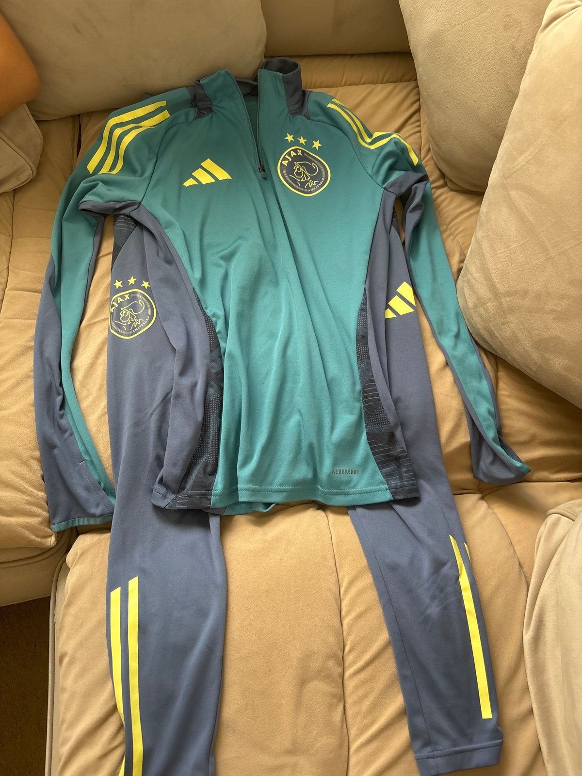 Ajax Trainingspak - Groen/Grijs maat xs, Maat M, Ophalen of Verzenden, Zo goed als nieuw, Trainingspak