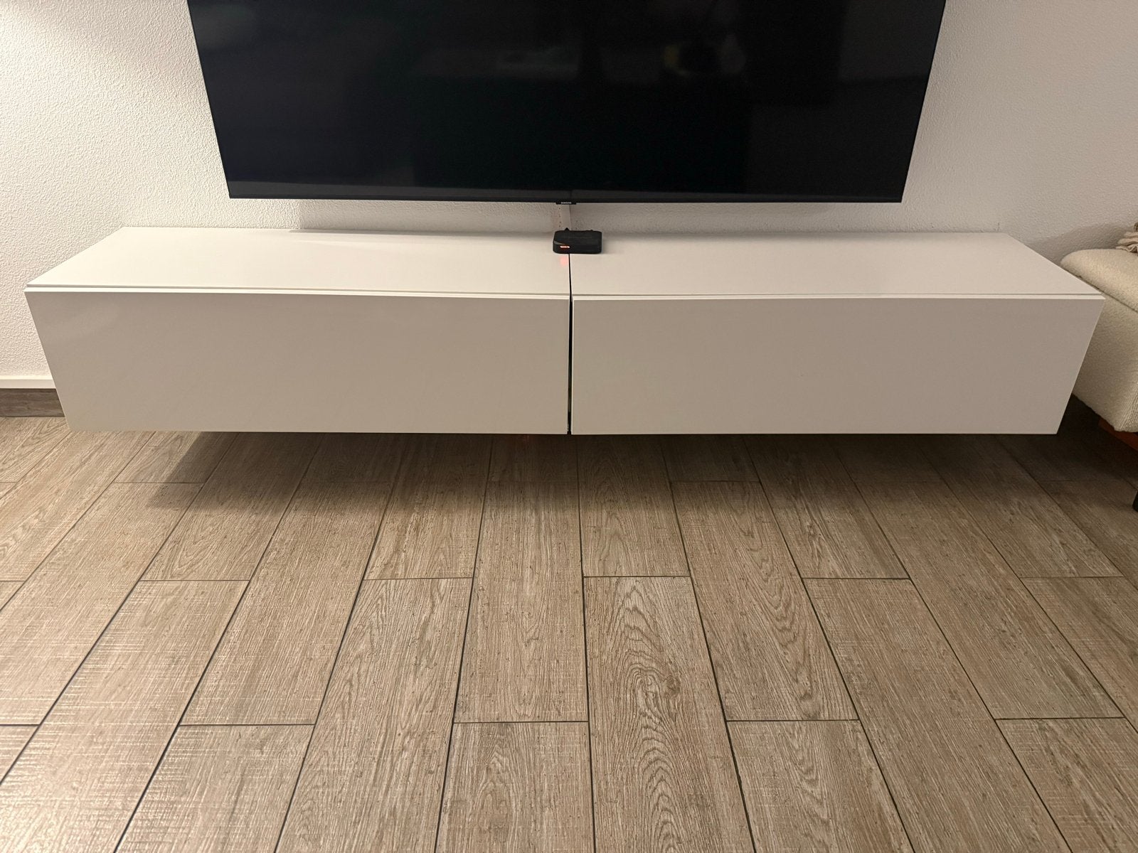 Zwevend tv-meubel wit, Ophalen, Overige materialen, Gebruikt, 100 tot 150 cm