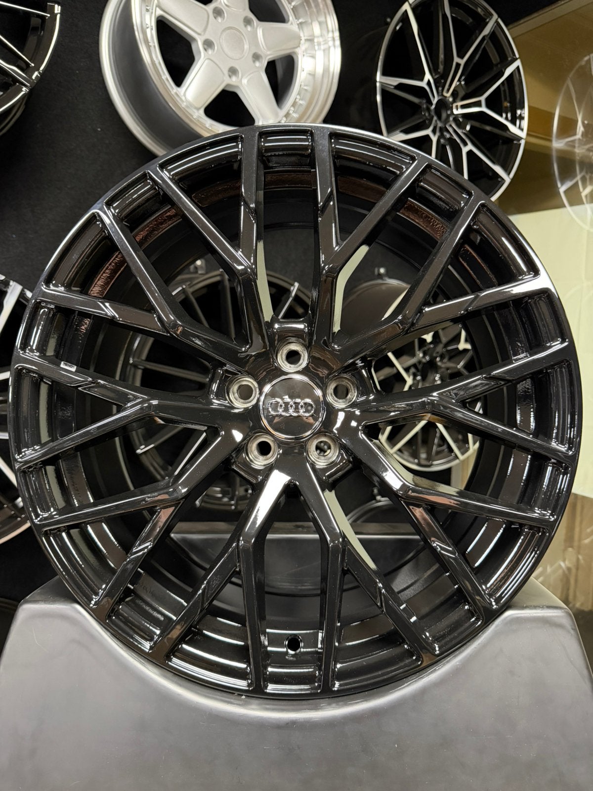 18 inch velgen voor Audi RS R8 look 5x100 A1 S1 VW Polo 2G