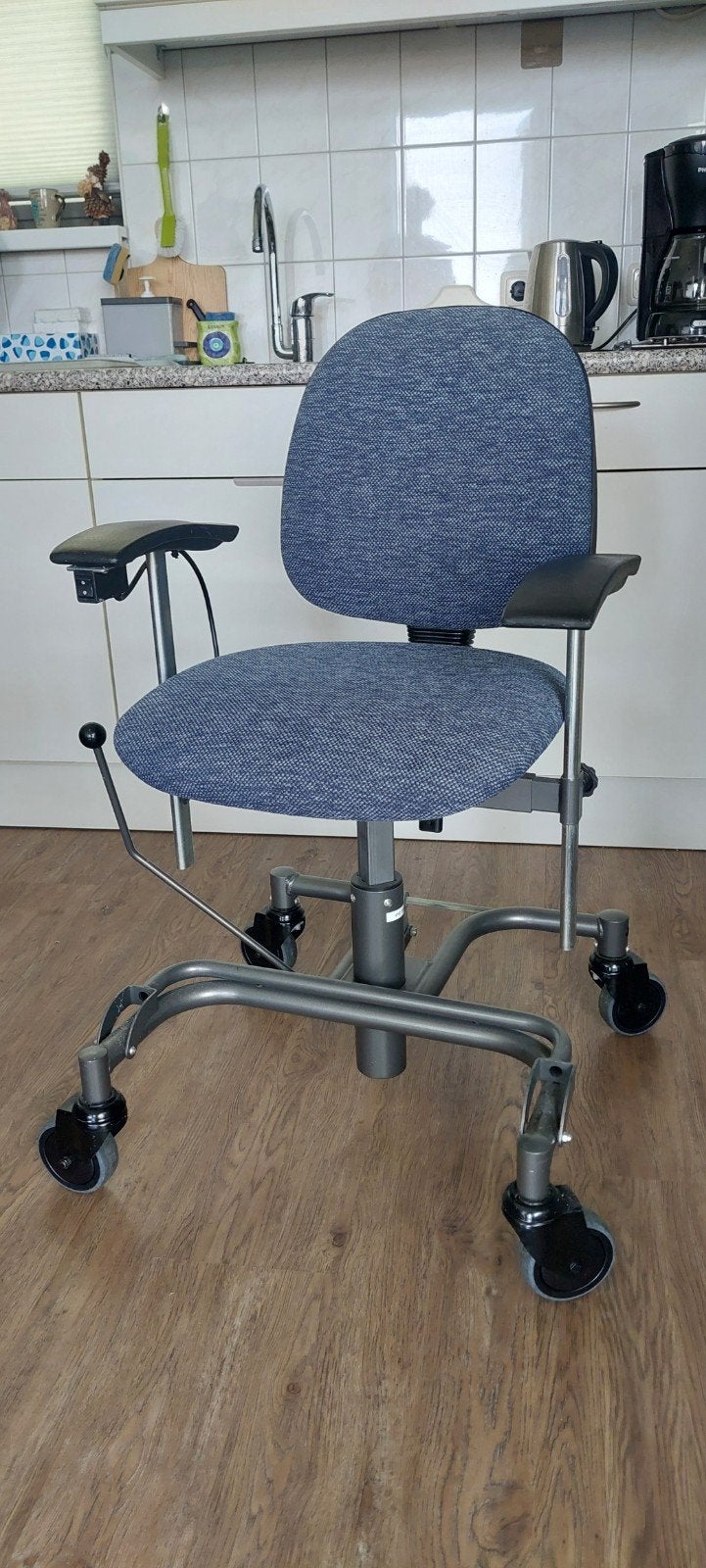 Doge Trippelstoel - Ergonomische Bureaustoel, Ophalen, Gebruikt, Blauw