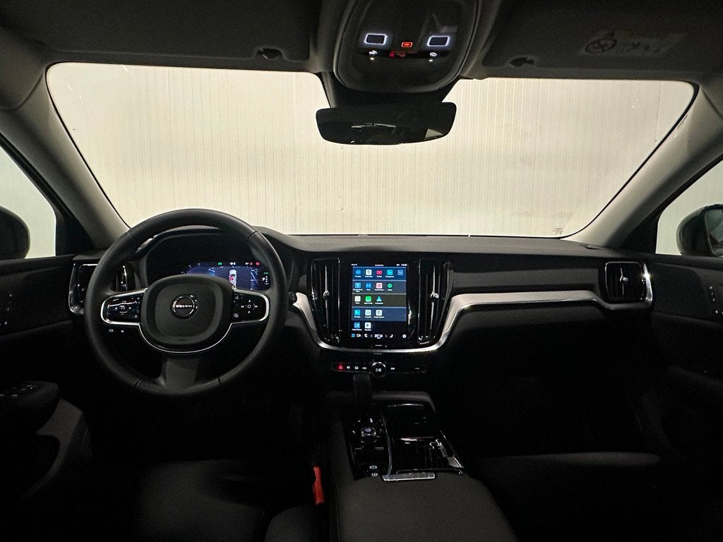 Volvo V60 2.0 T6 Plug-in hybrid AWD Plus Dark | NAP | BLACK, Auto's, Volvo, Automaat, Gebruikt, 4 cilinders, Zwart