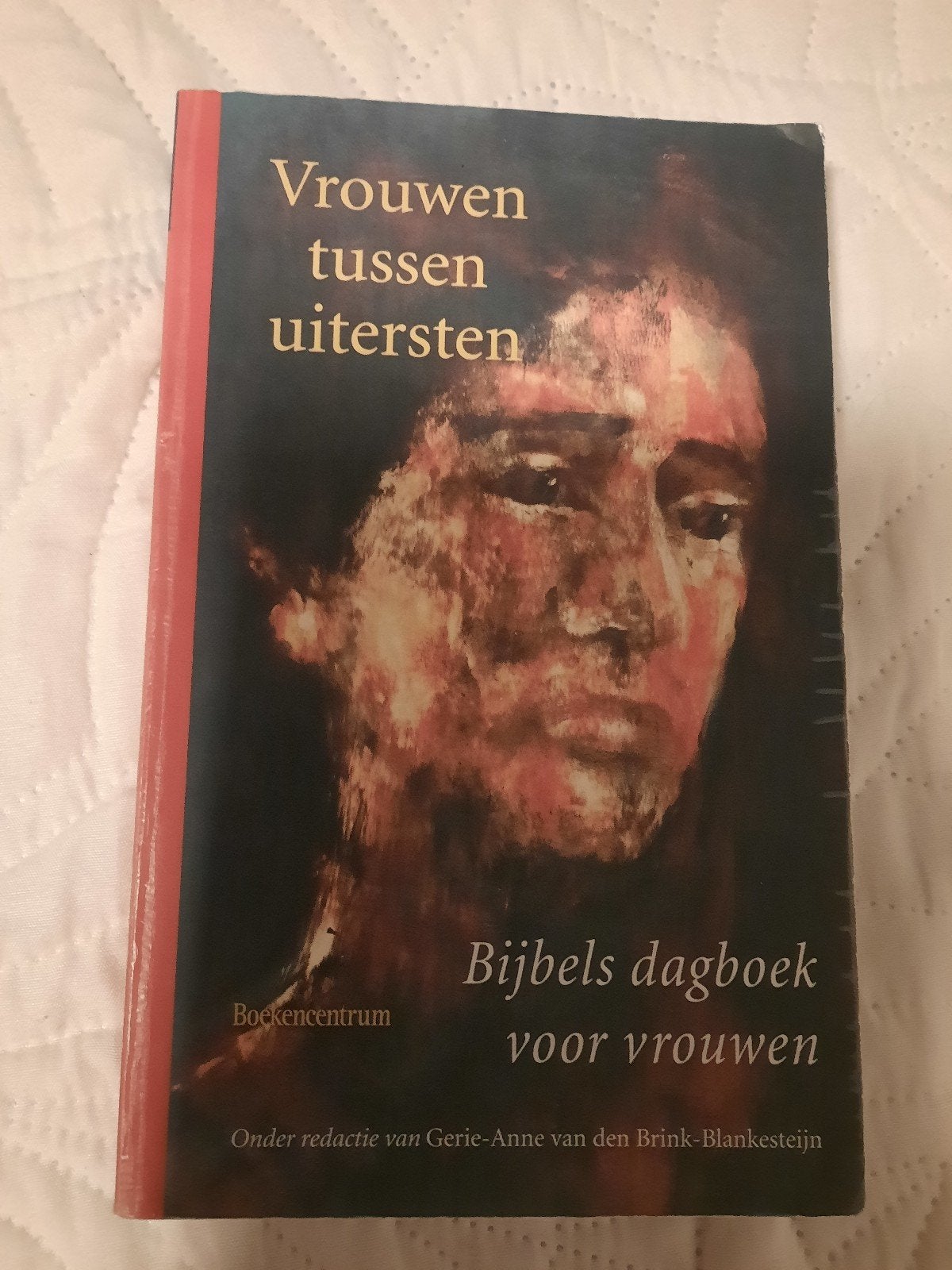 Vrouwen tussen uitersten - Bijbels dagboek voor vrouwen, Boeken, Godsdienst en Theologie, Ophalen of Verzenden, Zo goed als nieuw