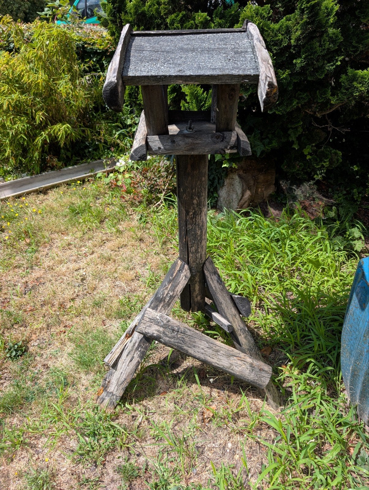 Robuust houten vogelhuisje op standaard, 110 cm hoog, Ophalen, Gebruikt