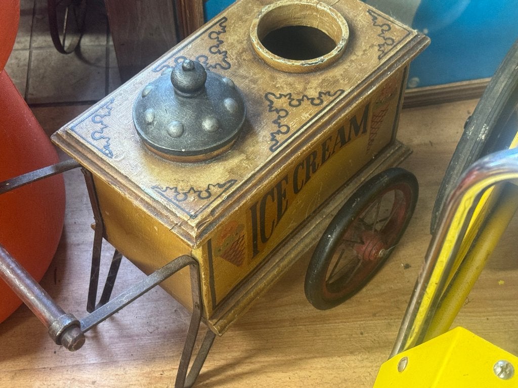 antieke ijsco kar speelgoed/aankleding, Ophalen of Verzenden