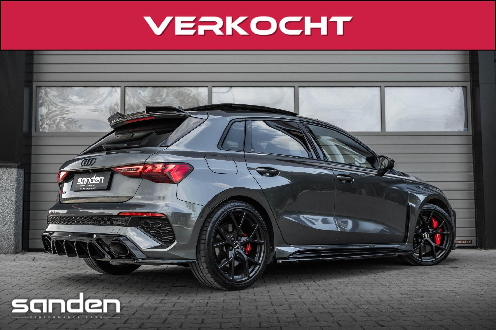 Audi RS3 2.5TFSI quattro|Ceramic|Pano|B&O|HUD|Maxton|Massage, Auto's, Audi, Automaat, Zwart, RS3, 1545 kg