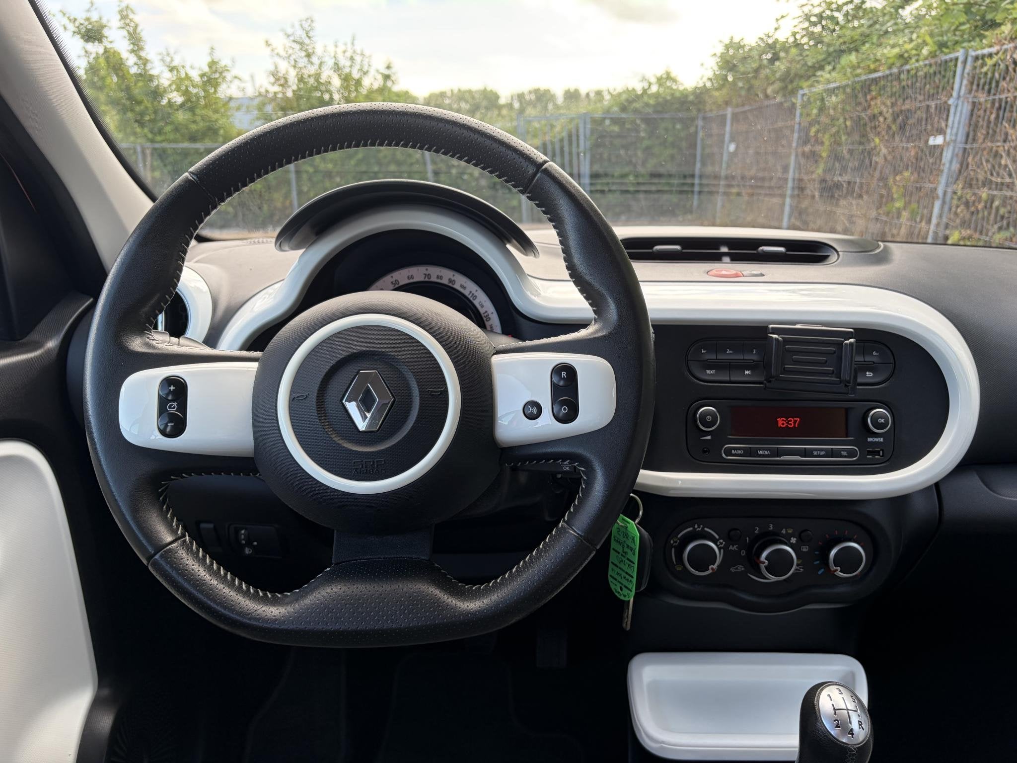Renault Twingo 1.0 SCe Dynamique Dealer Onderhouden l Airco, Auto's, Renault, Electronic Stability Program (ESP), Gebruikt, Euro 6