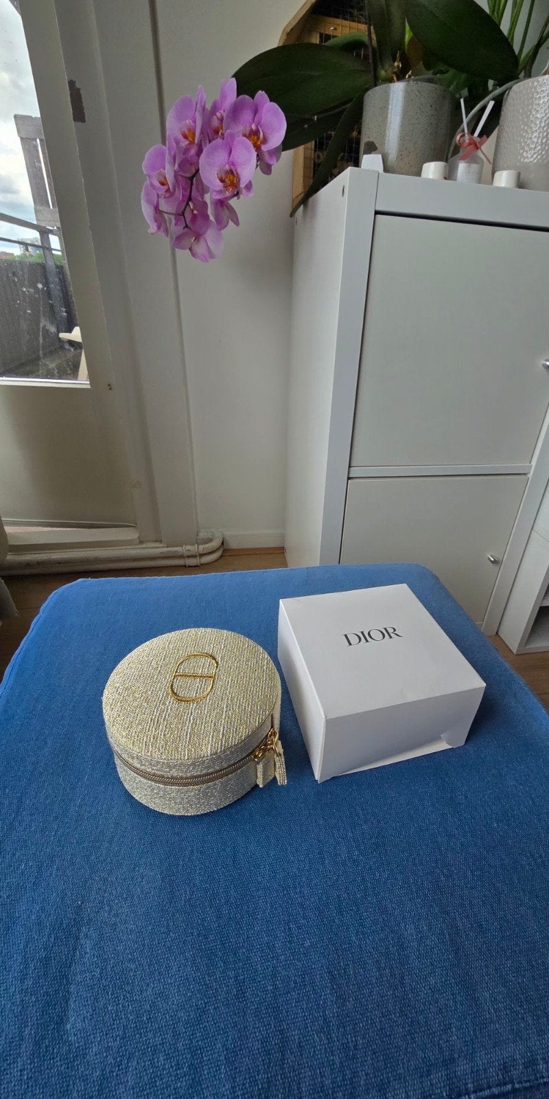 Dior Trousse Pouch - Nieuw en Ongebruikt, Ophalen of Verzenden, Nieuw, Beige, Hardcase