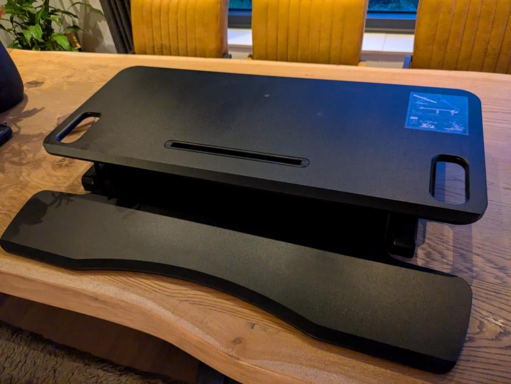 Verstelbaar zit-sta bureau verhoger (95 cm) - Ergonomisch, Computers en Software, Laptopstandaarden, Ophalen, Zo goed als nieuw