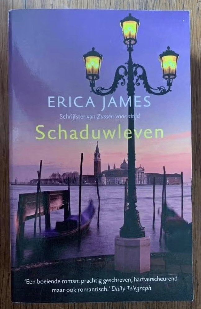 Schaduwleven; Erica James; ISBN 9789032511685; roman, Ophalen of Verzenden, Zo goed als nieuw