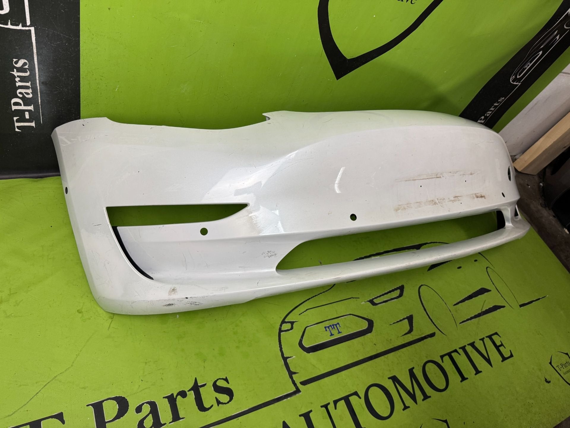 Foto 2 van tesla model 3 voorbumper bumper