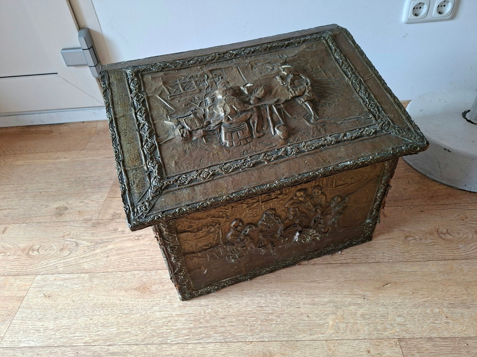 oude turfkist, Antiek en Kunst, Ophalen