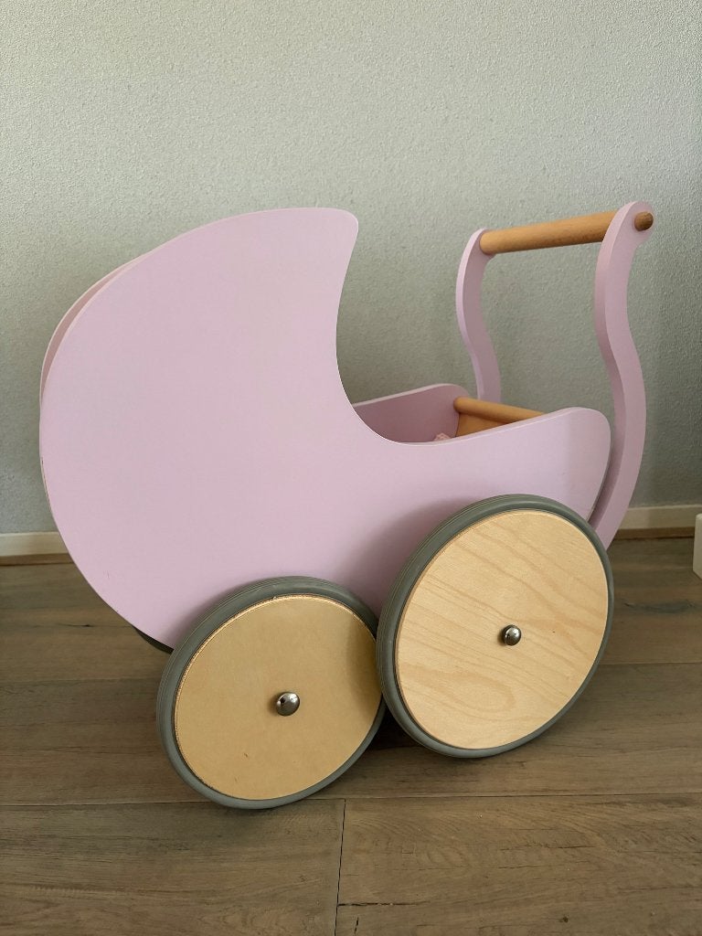 Houten poppenwagen Kinderfeets, Ophalen, Zo goed als nieuw, Babypop