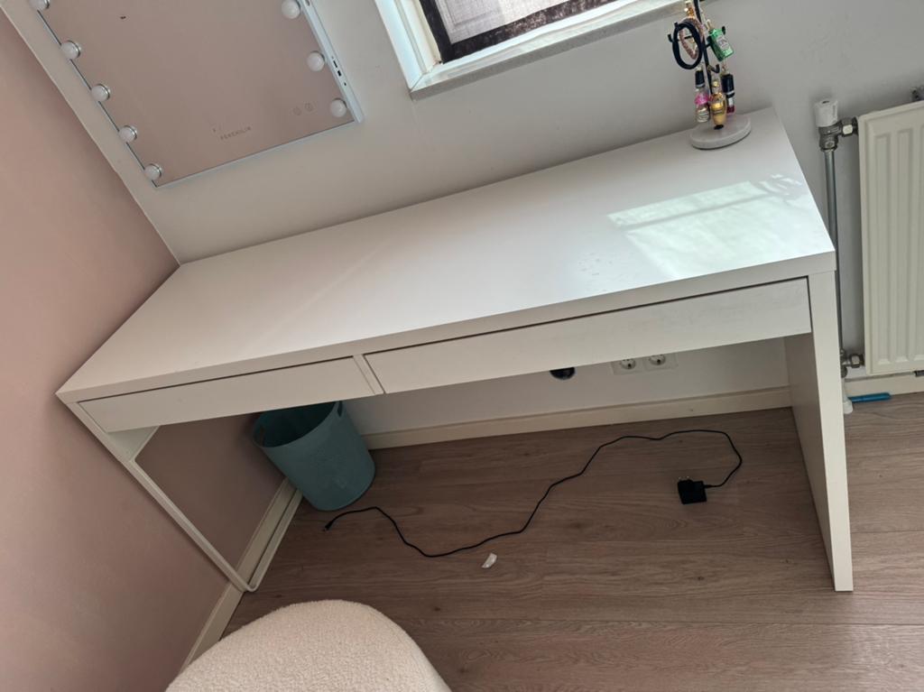Wit bureau met lades - Ideaal voor thuiswerk of studie, Ophalen, Gebruikt, Met lades, Spaanplaat of MDF