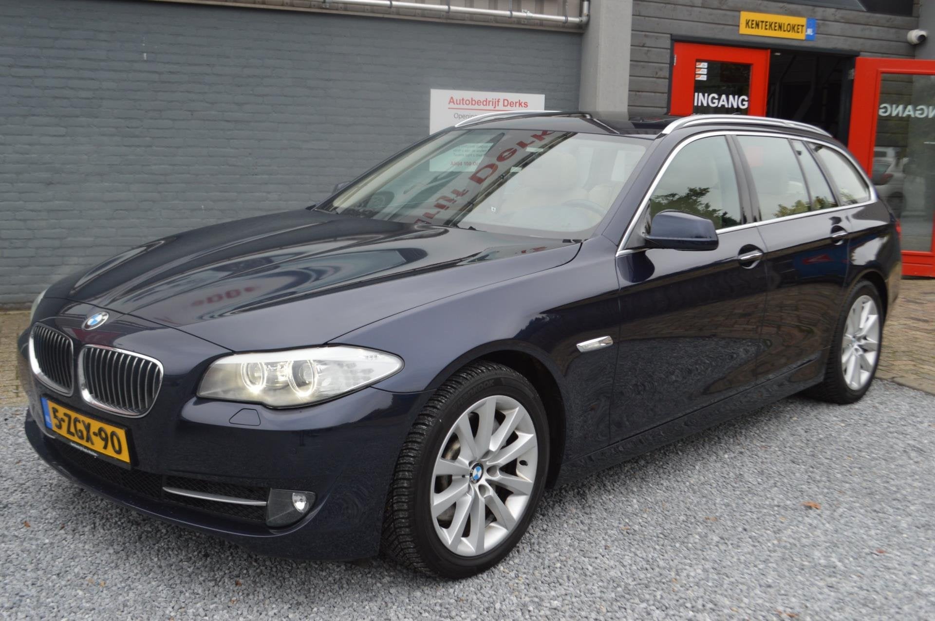 BMW 5-serie Touring 528i High Executive Airco |Leer | Pano |, Auto's, Euro 5, Achterwielaandrijving, Gebruikt, Automatische klimaatregeling