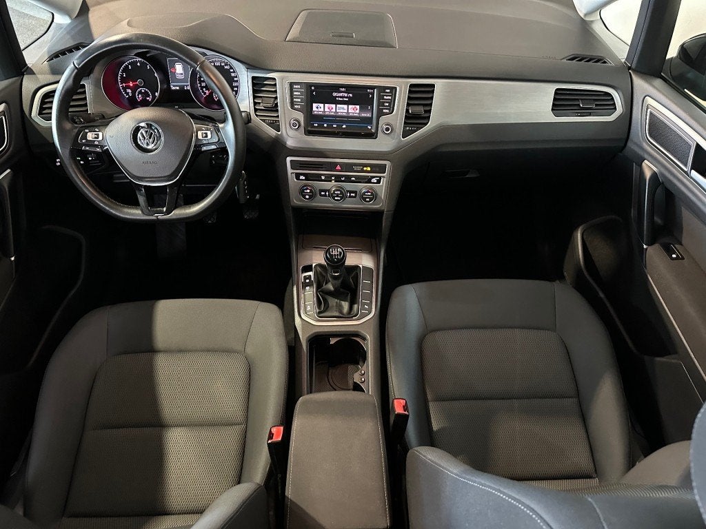 Volkswagen GOLF 1.0 TSI CON. SERIES l NAP l TREKHAAK l CAMER, Auto's, Gebruikt, Euro 6, Met garantie (alle), Zwart