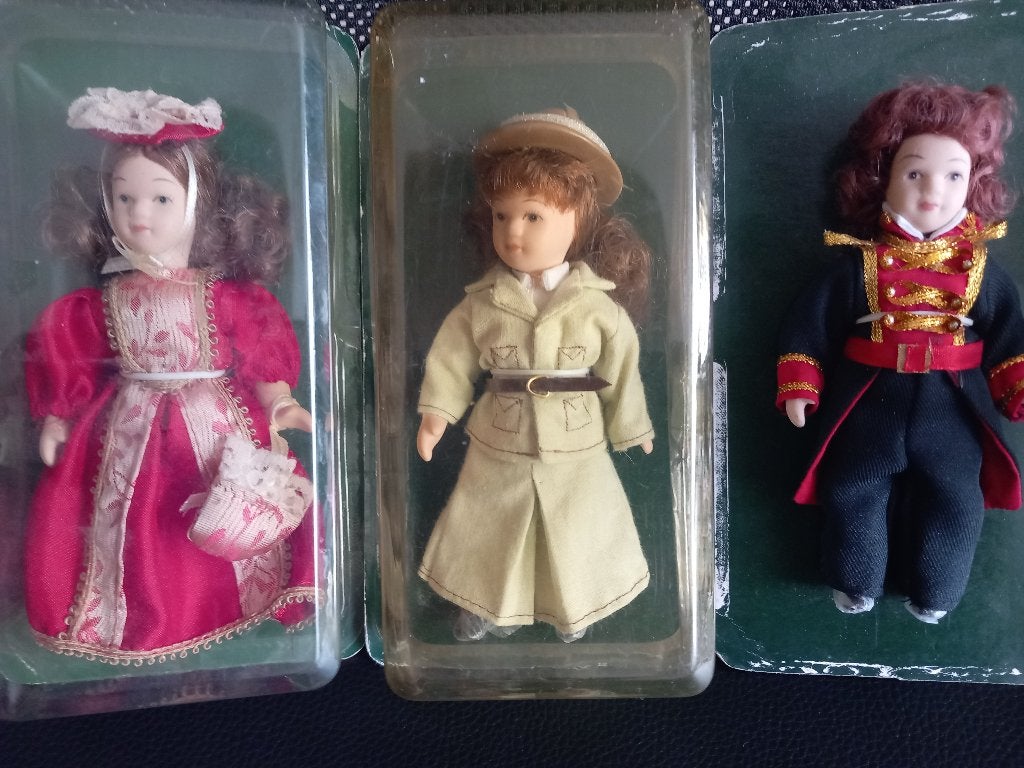 3 De Agostini poppen, Verzamelen, Poppen, Ophalen of Verzenden, Zo goed als nieuw, Pop