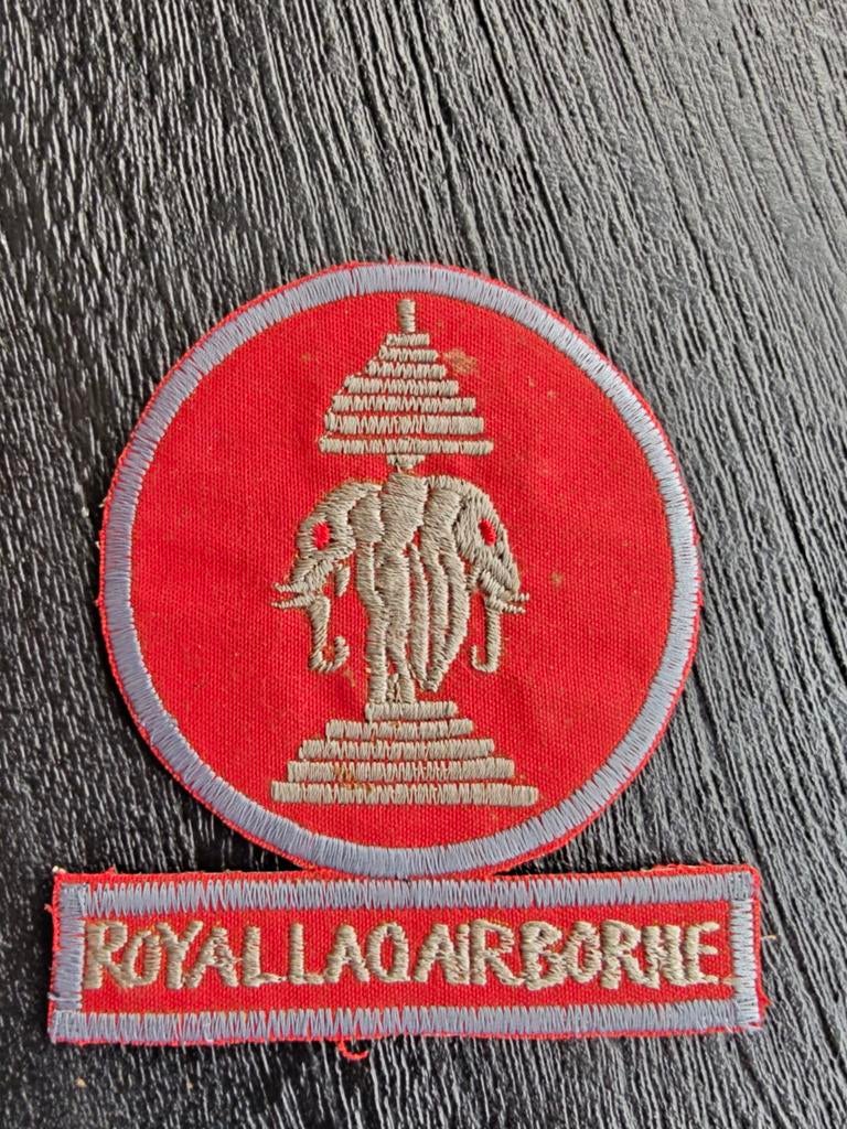 Royal Lao Airborne Patch, Ophalen of Verzenden, Landmacht, Amerika, Embleem of Badge