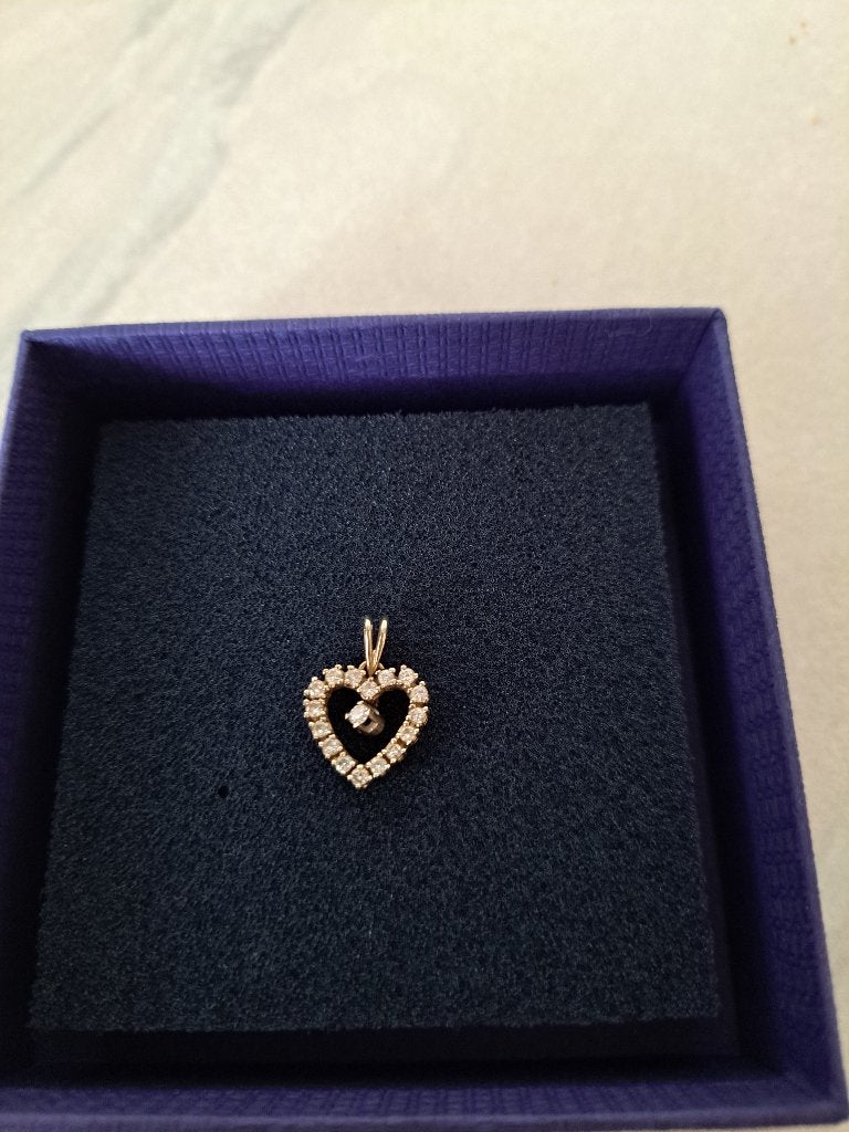 Prachtig Wit Gouden hart met 17 Briljanten, Sieraden, Tassen en Uiterlijk, Kettinghangers, Wit, Ophalen of Verzenden, Zo goed als nieuw
