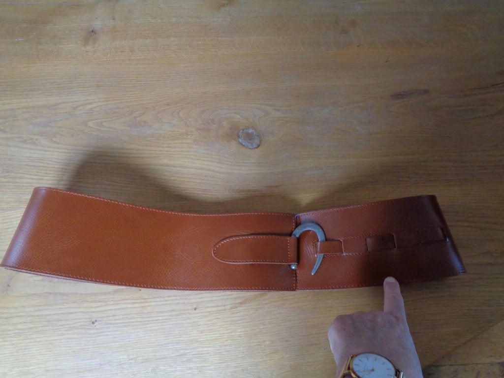 CHIARICO leren riem: 1.05 x 10 cm, Kleding | Dames, Echt leder, CHIARICO, Heupriem, Ophalen of Verzenden
