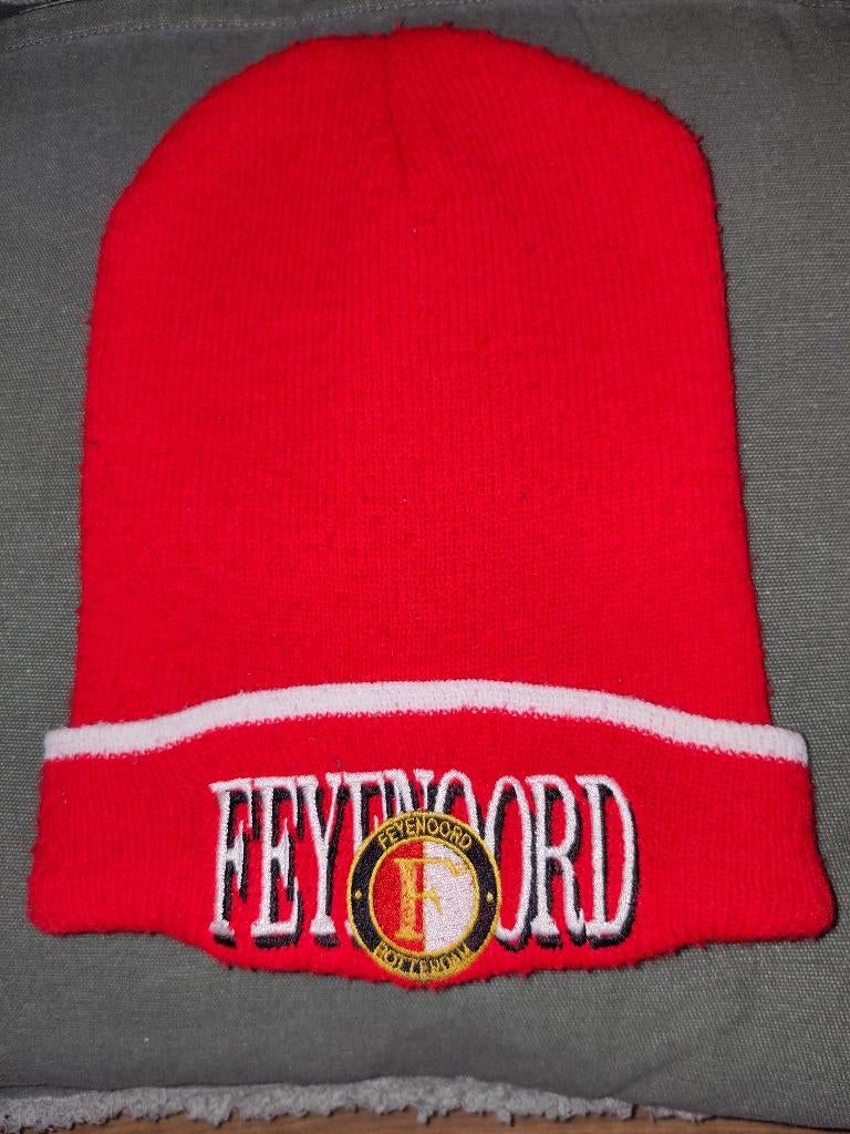 feyenoord muts, rood/wit. verzameling compleet maken?, Verzamelen, Ophalen of Verzenden, Zo goed als nieuw, Feyenoord, Pet of Muts