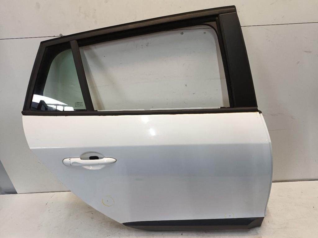 Portier rechts achter Renault Mégane, Auto-onderdelen, Onderdelen@venauto.nl, Van der Ven Autorecycling B.V., Gebruikt, Ettenseweg 76, 4706 PB Roosendaal, The Netherlands