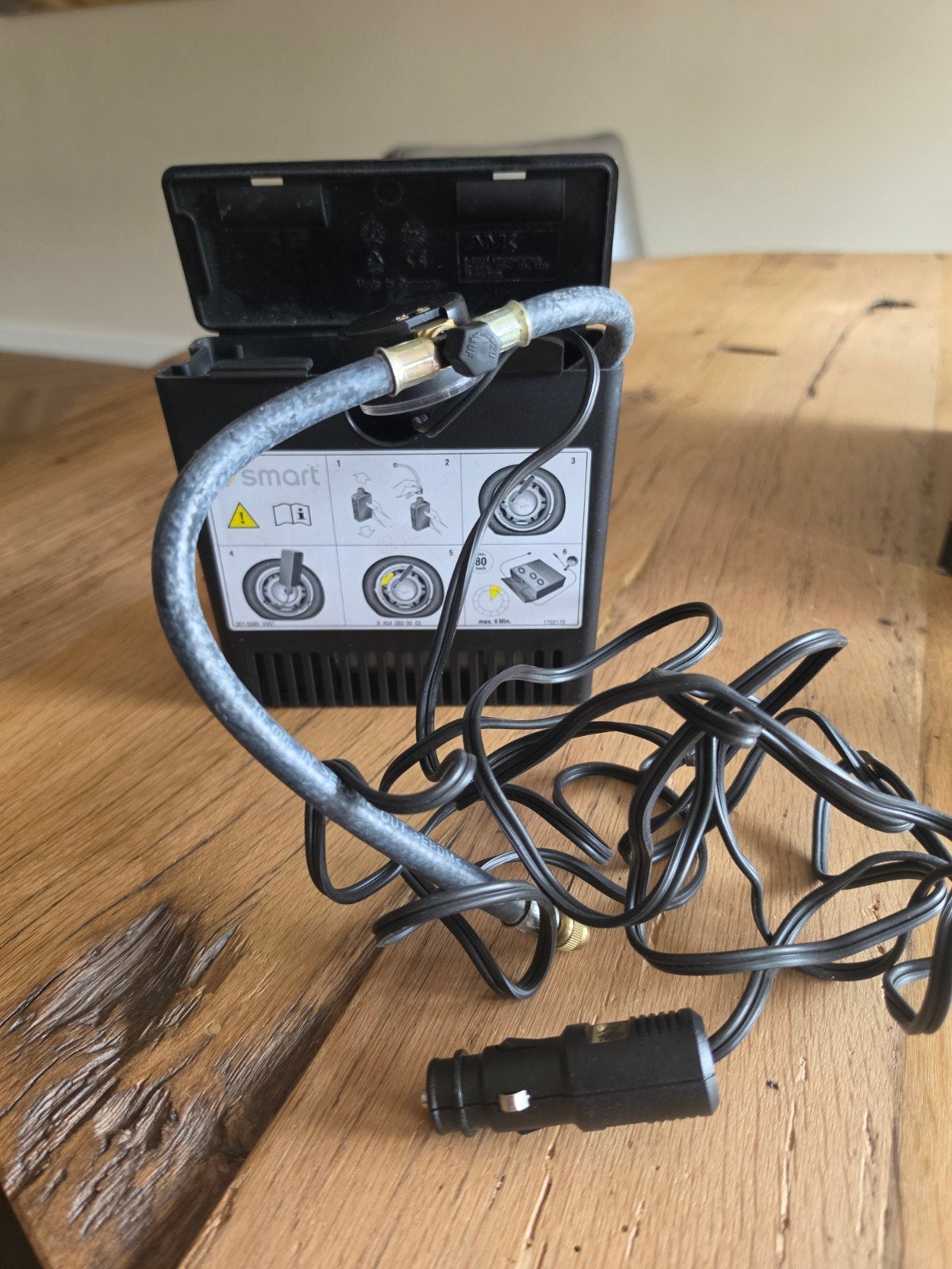 Smart bandencompressor 12V, Ophalen of Verzenden, Gebruikt