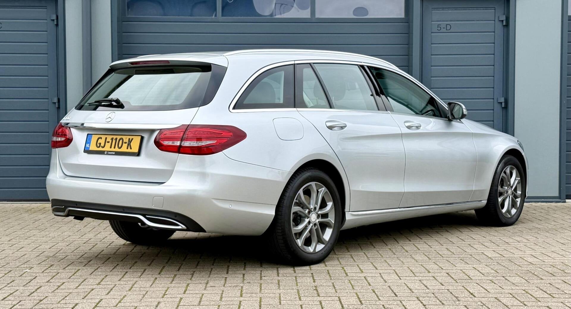 Mercedes C-klasse Estate 180 - 156pk Ambition | Nieuwe Model, Auto's, Automaat, Dealer onderhouden, Achterwielaandrijving, Parkeerassistent