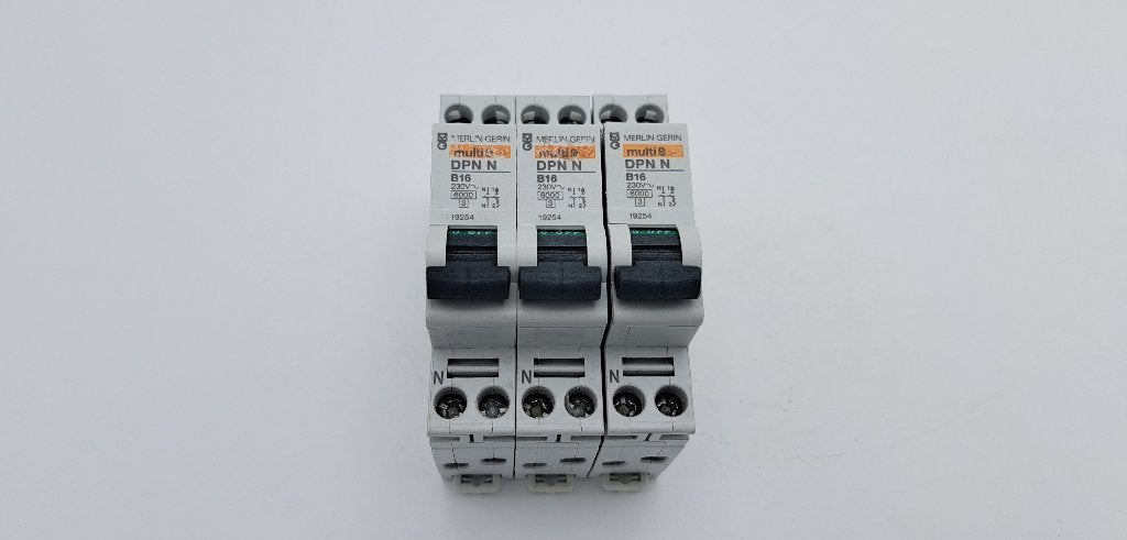 Merlin Gerin Groepenkast Automaat DPN N B16 230V (3x), Gebruikt, Onbekend, Ophalen of Verzenden, Onbekend