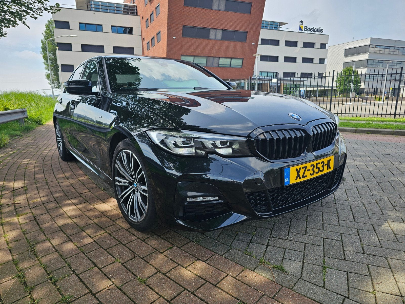 BMW 3-Serie 330i 330pk Aut 2019 Zwart M-pakket High exe, Automaat, 1998 cc, Zwart, 4 cilinders