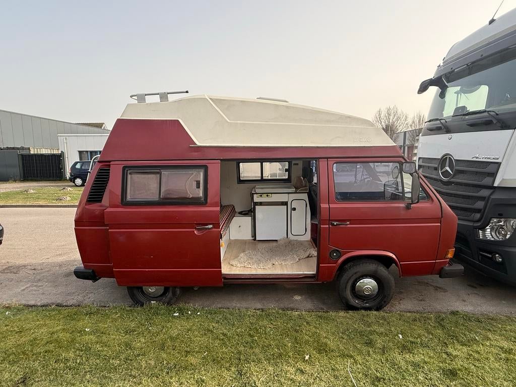 Volkswagen Kampeerauto 1986 Rood - oldtimer PROJECT, Auto's, Beige, Overige carrosserieën, Origineel Nederlands, Particulier
