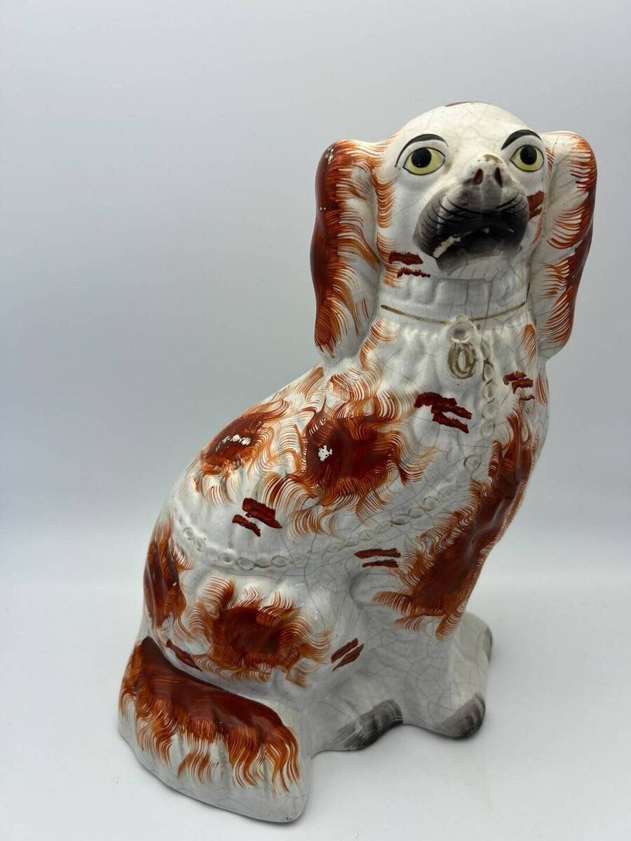 Kavel 104 - Antiek Staffordshire hondje - ca. 28 cm hoog, Verzamelen, Ophalen of Verzenden, Zo goed als nieuw