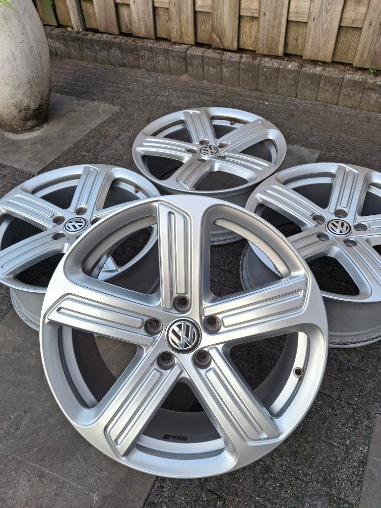 18 inch 5x112 Originele Volkswagen Golf 7 R-line GTI Cadiz, Ophalen, 18 inch, Gebruikt, Banden en Velgen