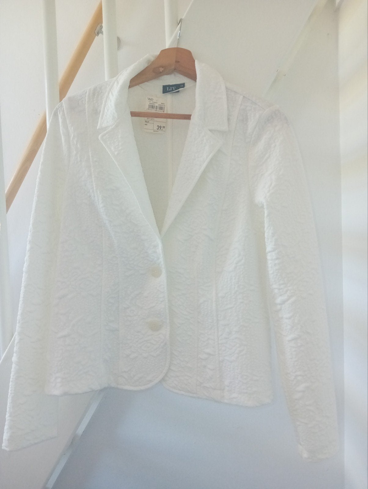 Liv Blazer Crème wit L/40, Maat 38/40 (M), Wit, Nieuw, Ophalen of Verzenden