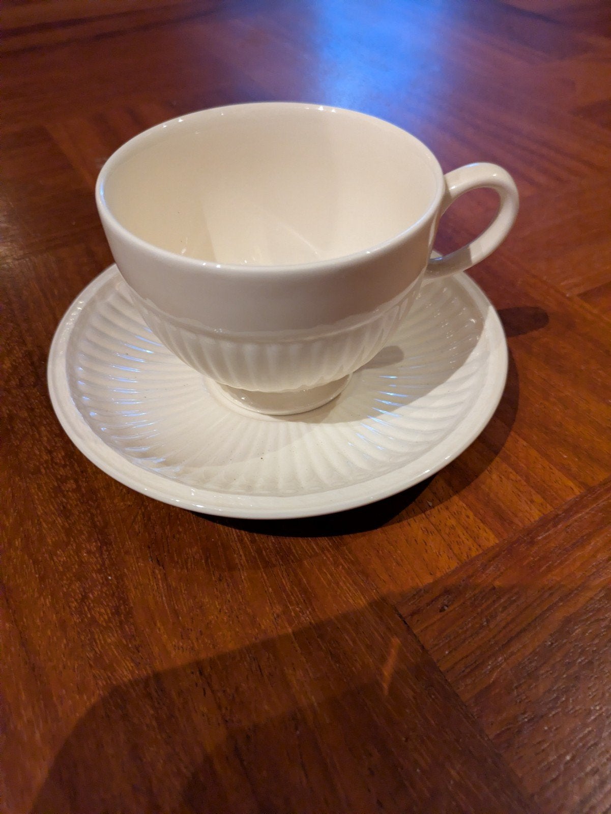 Grote thee kop 9cm diameter Wedgwood Edme., Nieuw, Ophalen of Verzenden, Overige stijlen, Kop(pen) en/of Schotel(s)