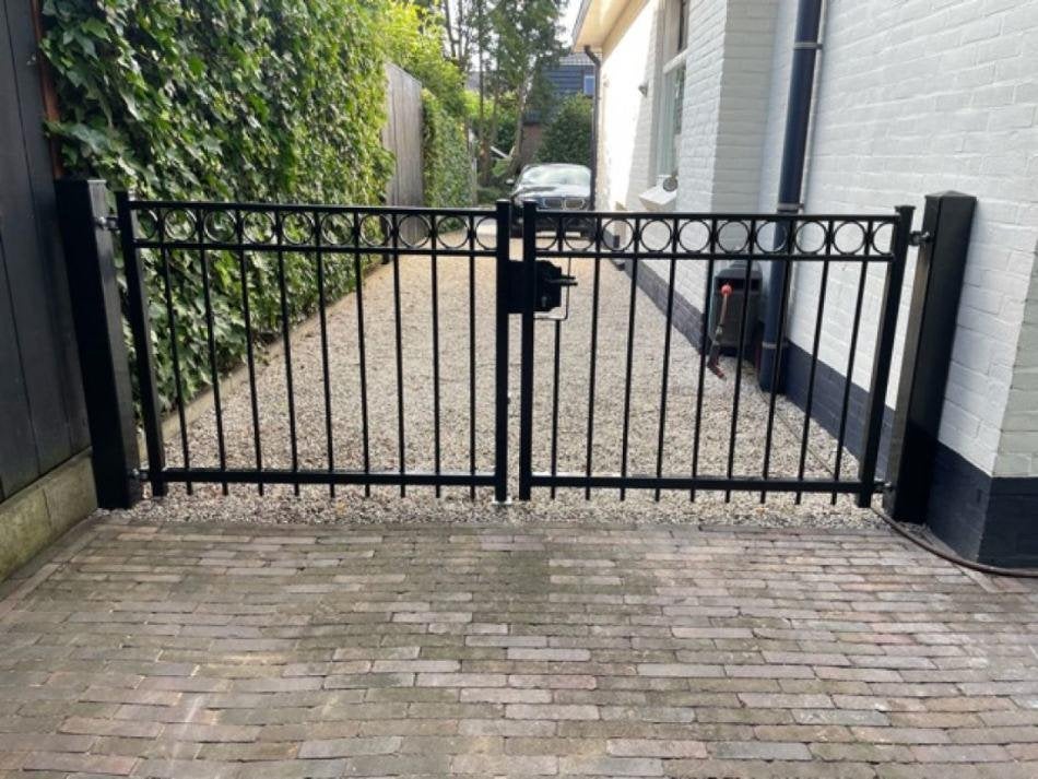 Inrijpoort op maat - dubbele poort in RAL-kleur, Ophalen, Staal, Nieuw, 150 tot 200 cm
