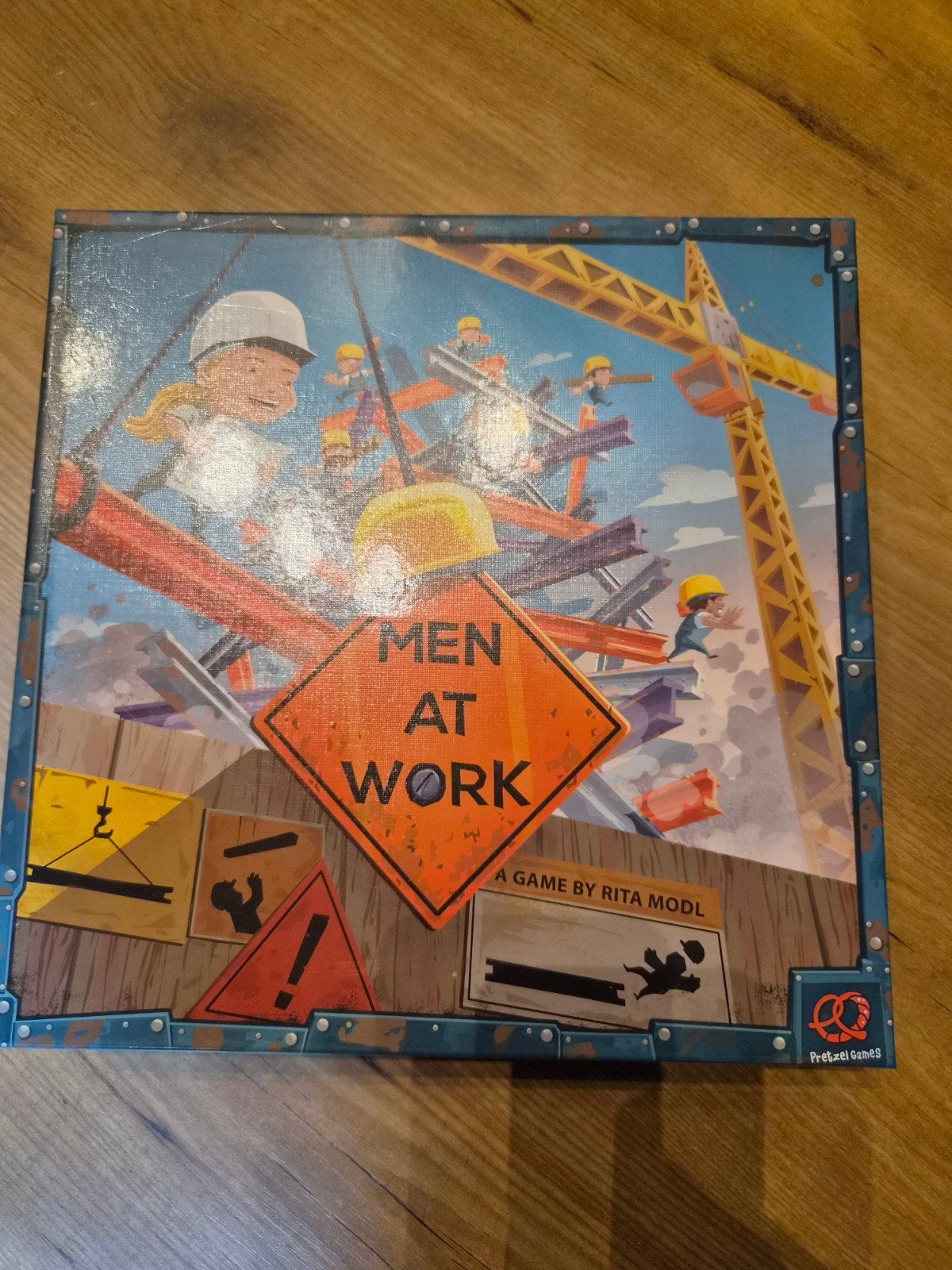 Men At Work bordspel - Zo goed als nieuw, Een of twee spelers, Ophalen of Verzenden, Zo goed als nieuw, Pretzel Games